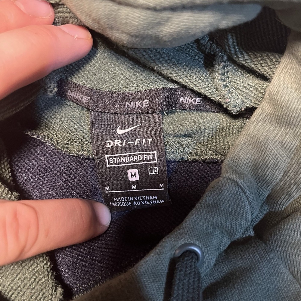 Nike Mens Size Medium Light Green Dri Fit Pullover Training Hoodie with Pocket - Picture 7 of 9